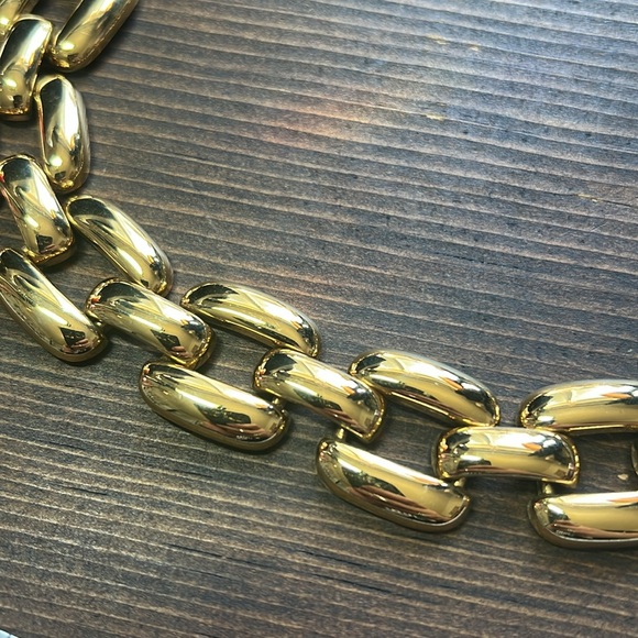 Chunky Gold Link Necklace - Picture 5 of 13